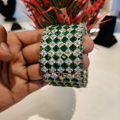 ✨ Majestic Emerald & Diamond Zirconia Statement Kara ✨