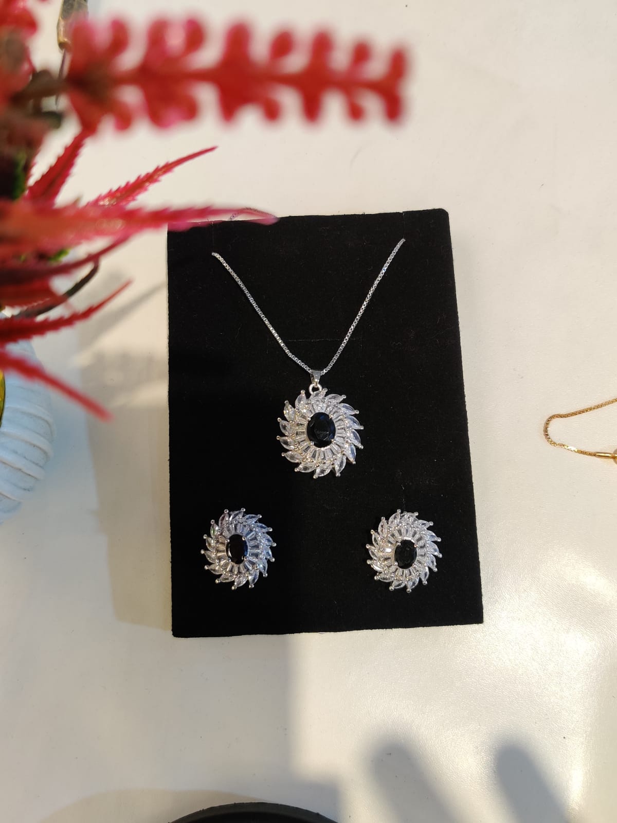 Pendant Set